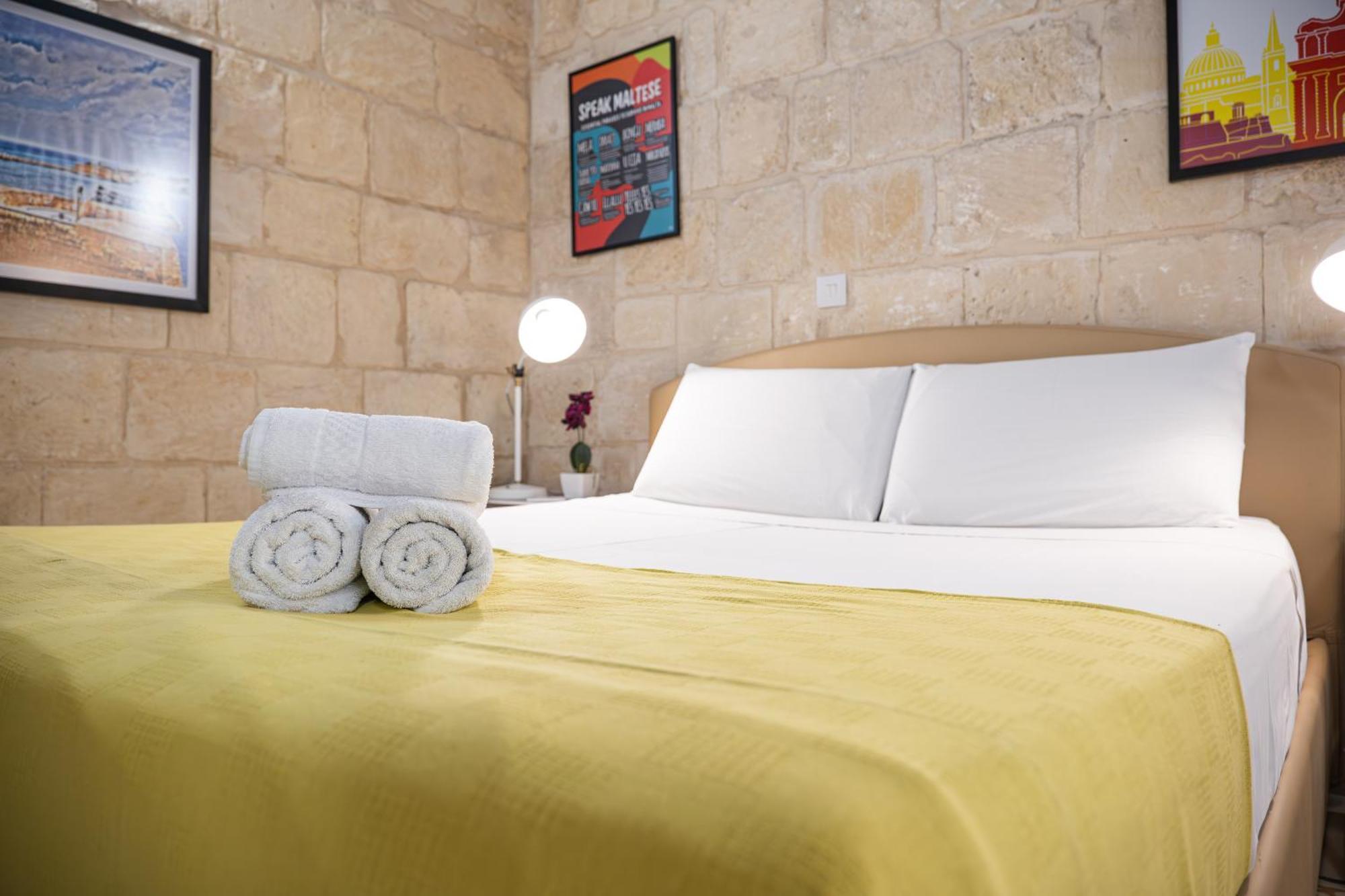 Casa San Carlo Apartment Valletta Exterior photo